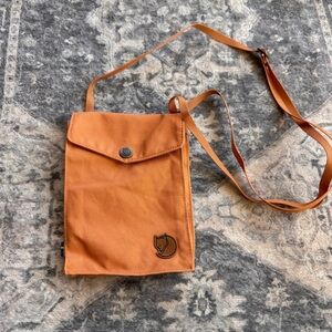 Fjallraven Pocket Bag Desert Brown NWOT Rare